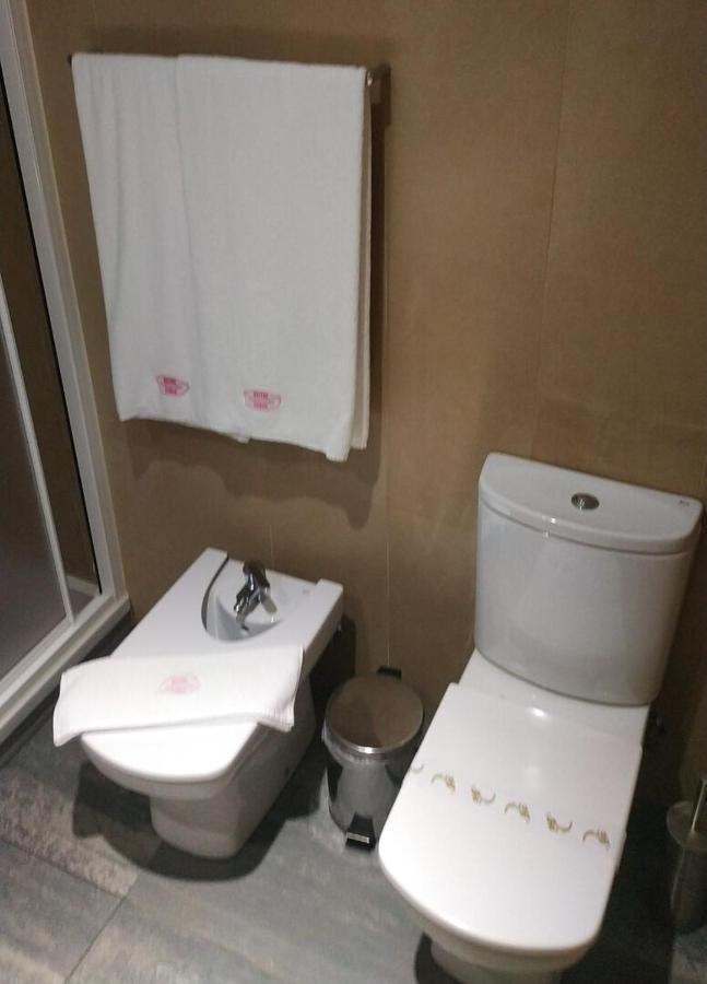 Hotel Comodoro Корву Экстерьер фото